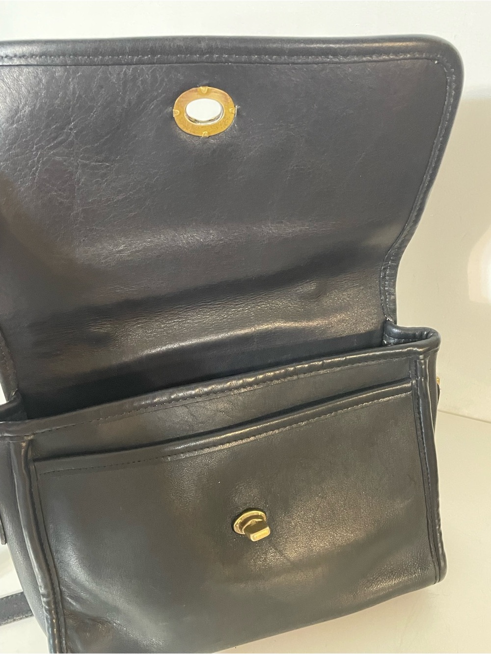 Vintage Coach Court Bag in Black - Picture 7 of 11